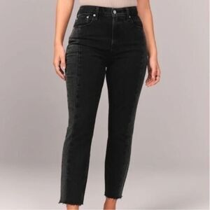 Abercrombie Mom Curve Love High Rise Black Jeans - Size 28 / 6 Regular